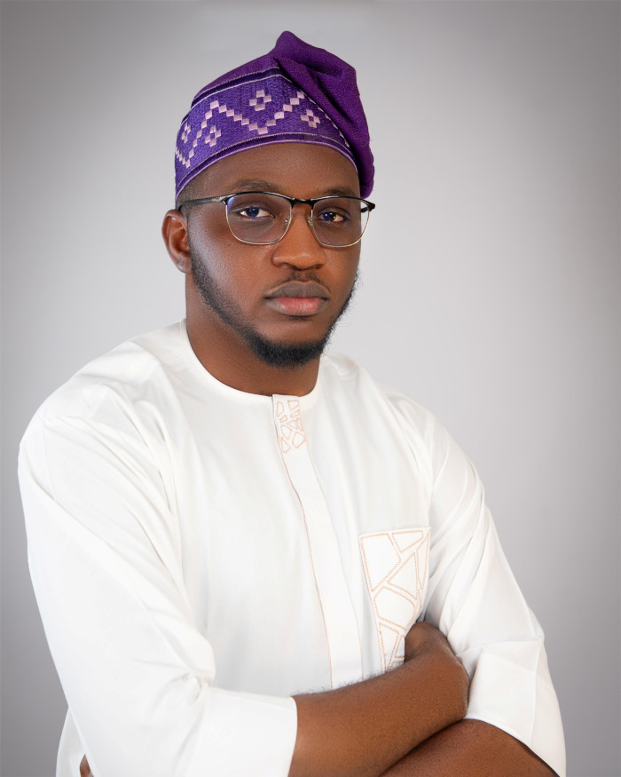 Headshot of Dr. Joshua Akintayo